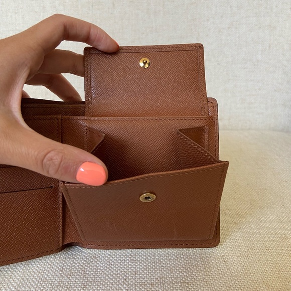 Louis Vuitton Monogram Marco Wallet - Picture 9 of 10